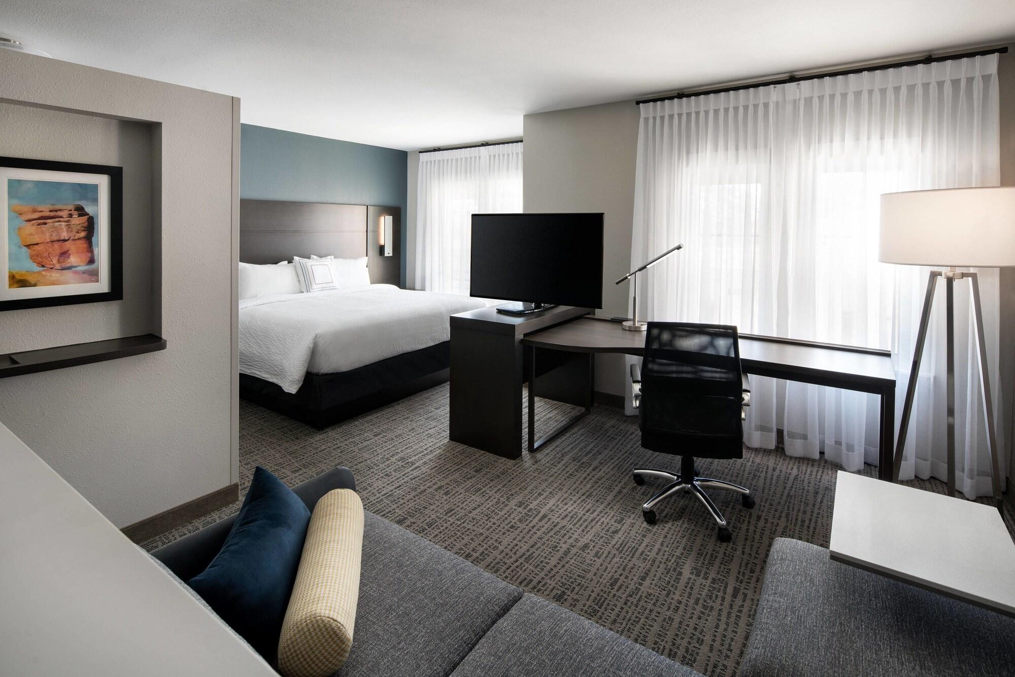 Residence Inn By Marriott Toronto Mississauga West Екстериор снимка